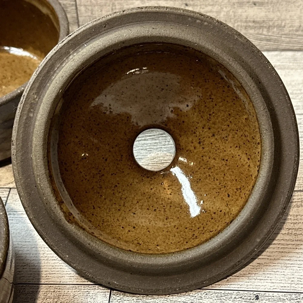 Pottery Crock w/‎ Handle & Vented Lid 5x4